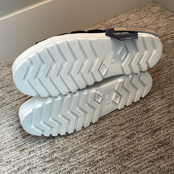 Toms | Fisherman Lug Sandal | Black | Size 9 - Picture 3 of 3